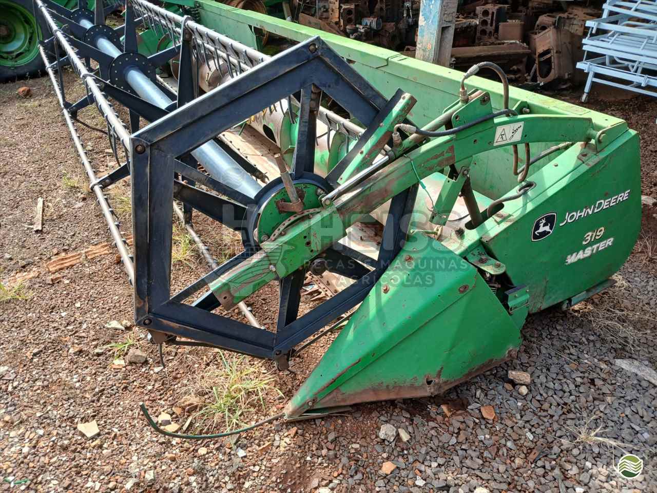 PLATAFORMA COLHEITADEIRA JOHN DEERE SERIE 300 Heiss - Peças Agrícolas TOLEDO PARANÁ PR